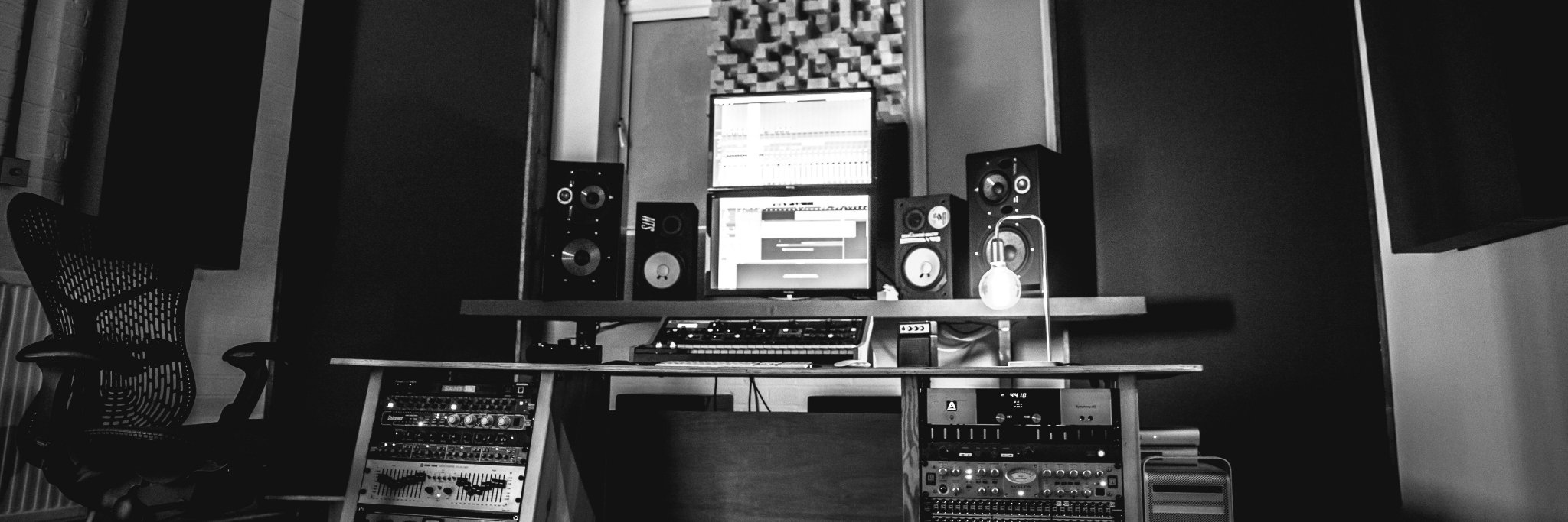 Unit Studios banner