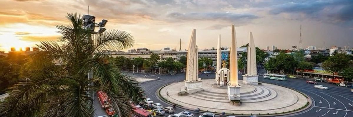 มีนย์ จันทราวุฒิกร | Meen Chantrawutikorn banner