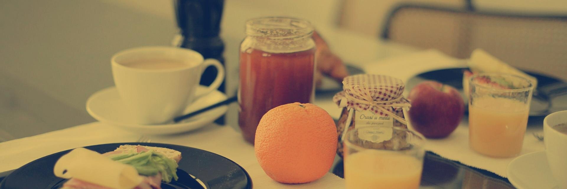 lobagola_com's profile banner image