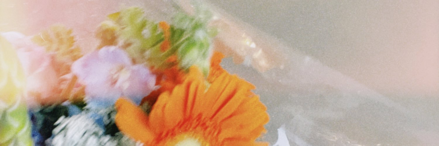moi1144's profile banner image