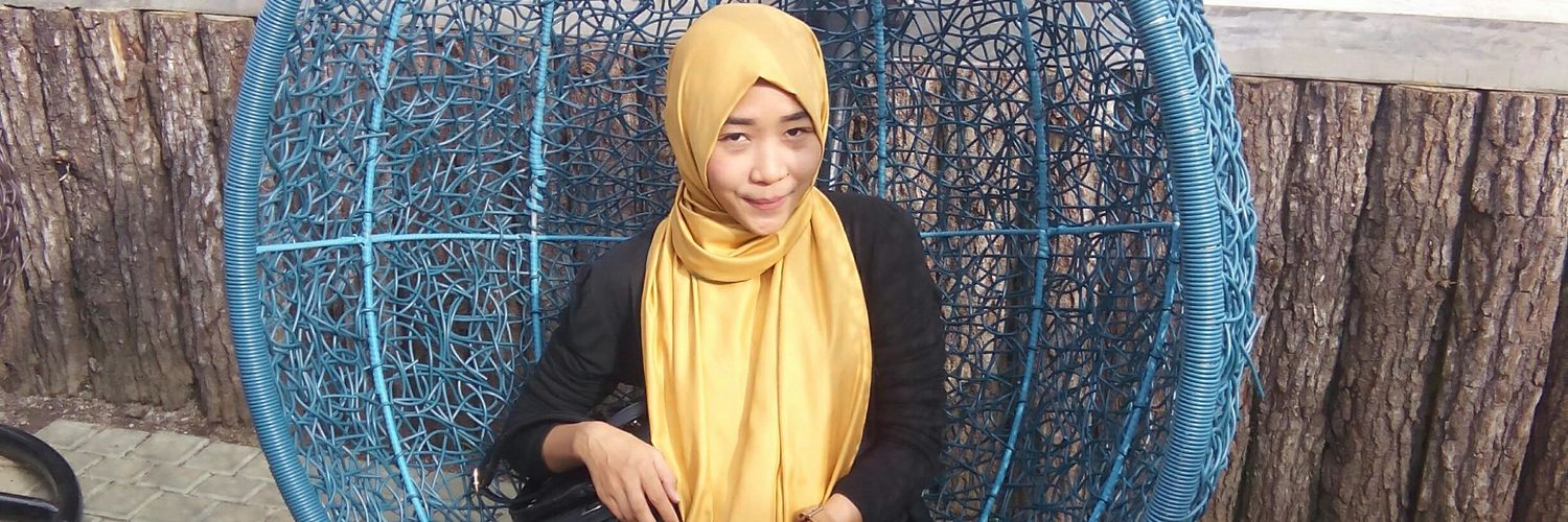 vylady's profile banner image