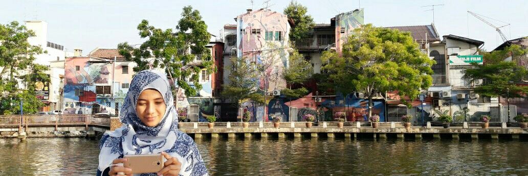 farazareen's profile banner image