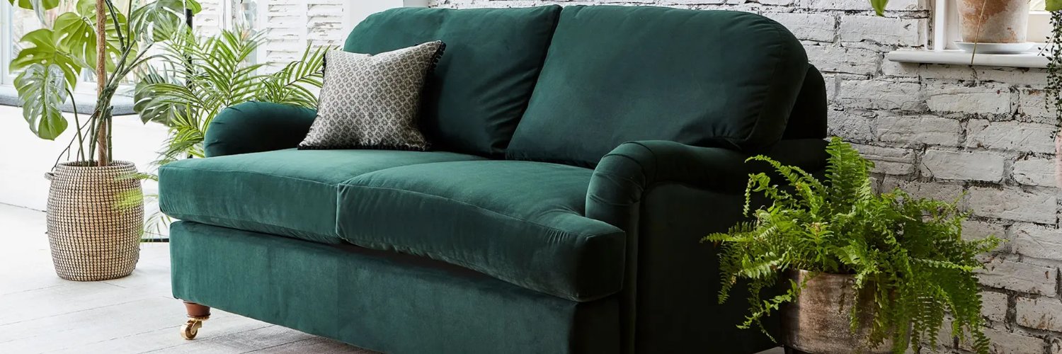 D A R L I N G S banner