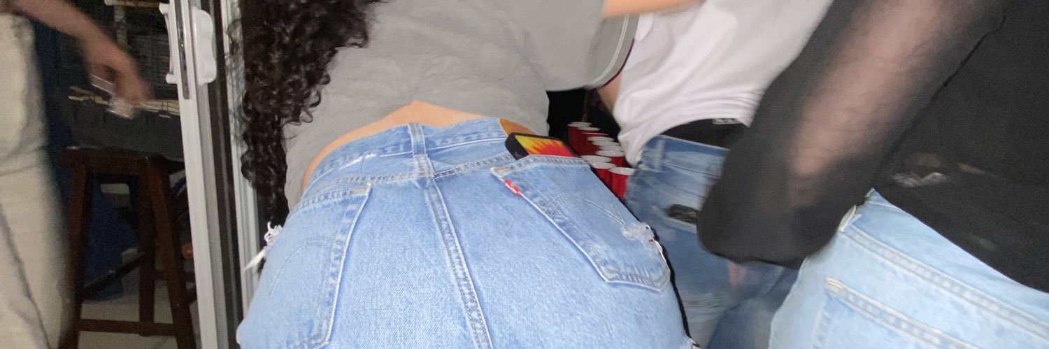 alexiaaruiz's profile banner image
