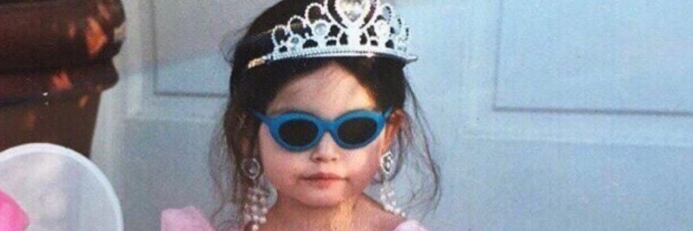 juliaraeec's profile banner image