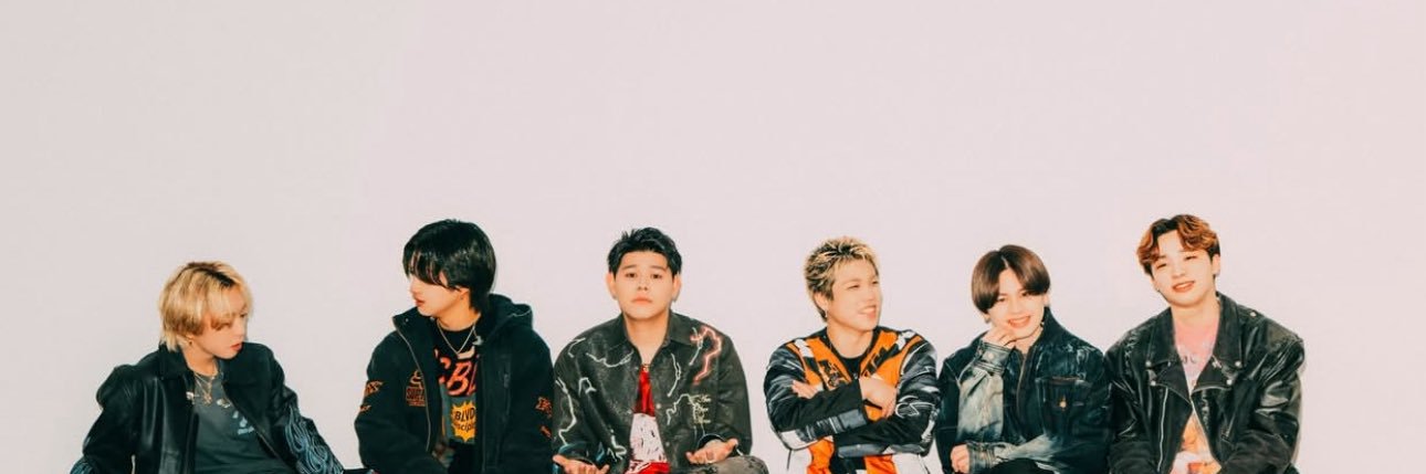 ___y___ura's profile banner image