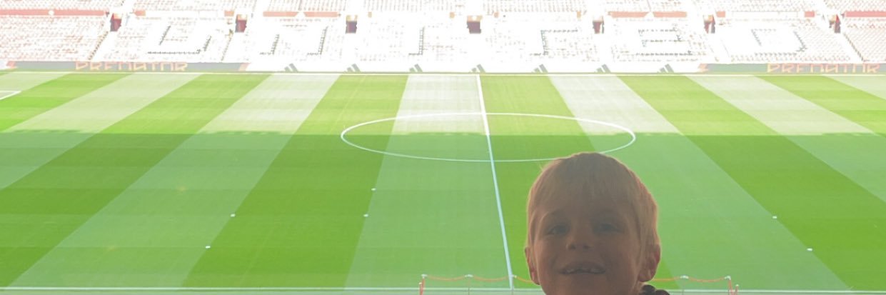 Rob Day 🔴⚪️⚫️ banner