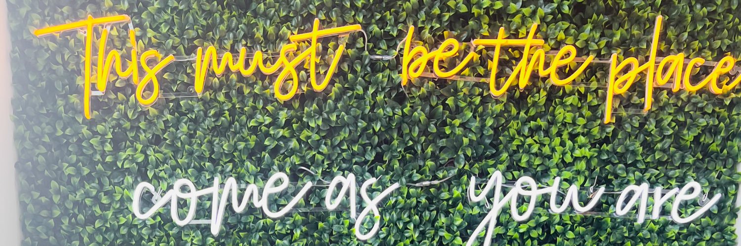 WalkInMyHeels_'s profile banner image