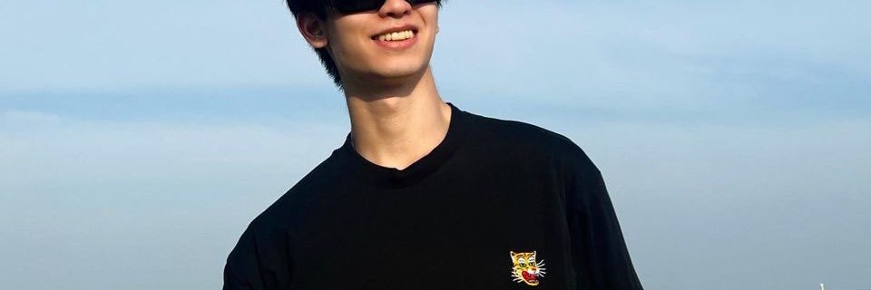 deediess's profile banner image