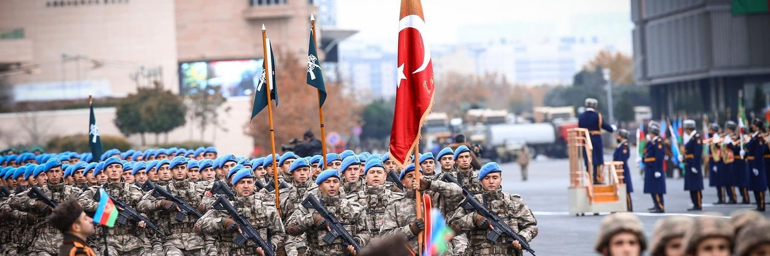 özgür #MAVİVATAN 🔴🇹🇷🇦🇿🇪🇸 banner