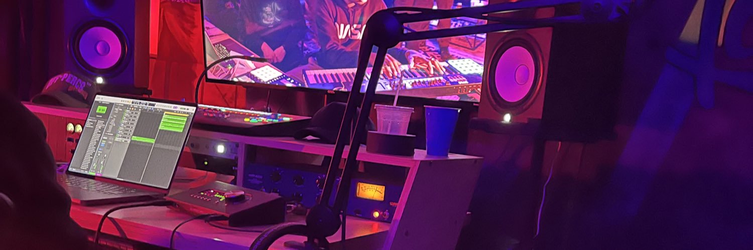 cvuture_'s profile banner image