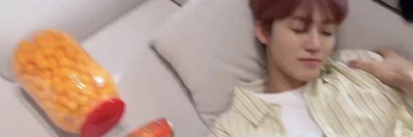 leefaerom's profile banner image