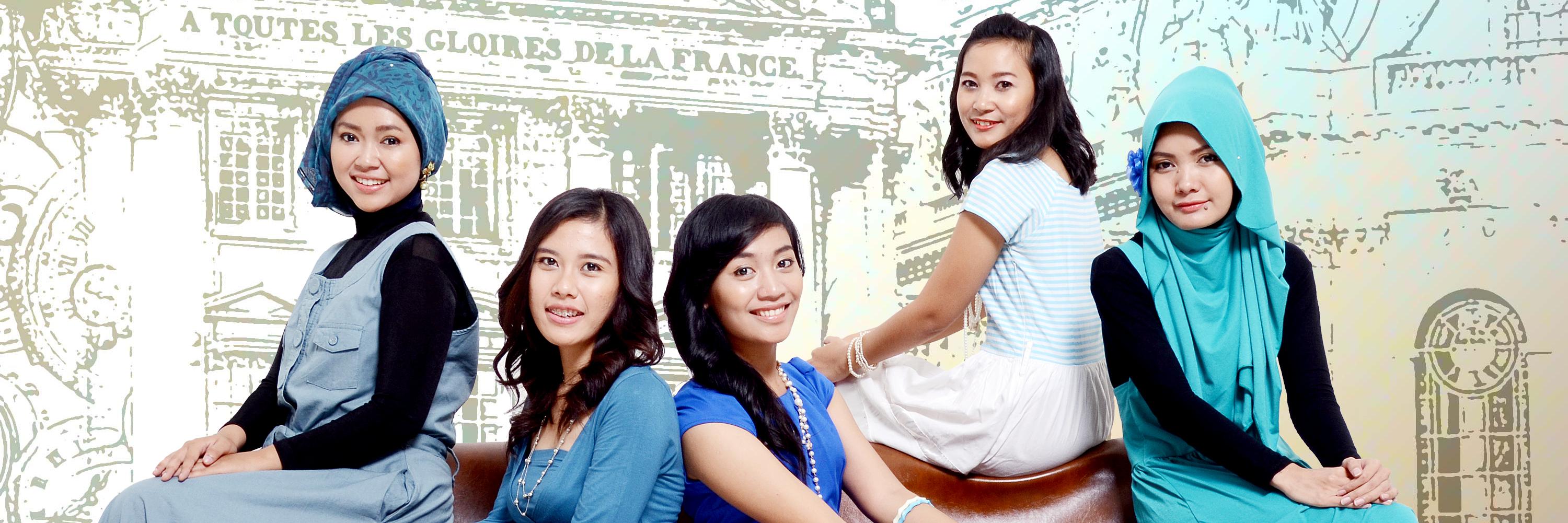 duastarini's profile banner image