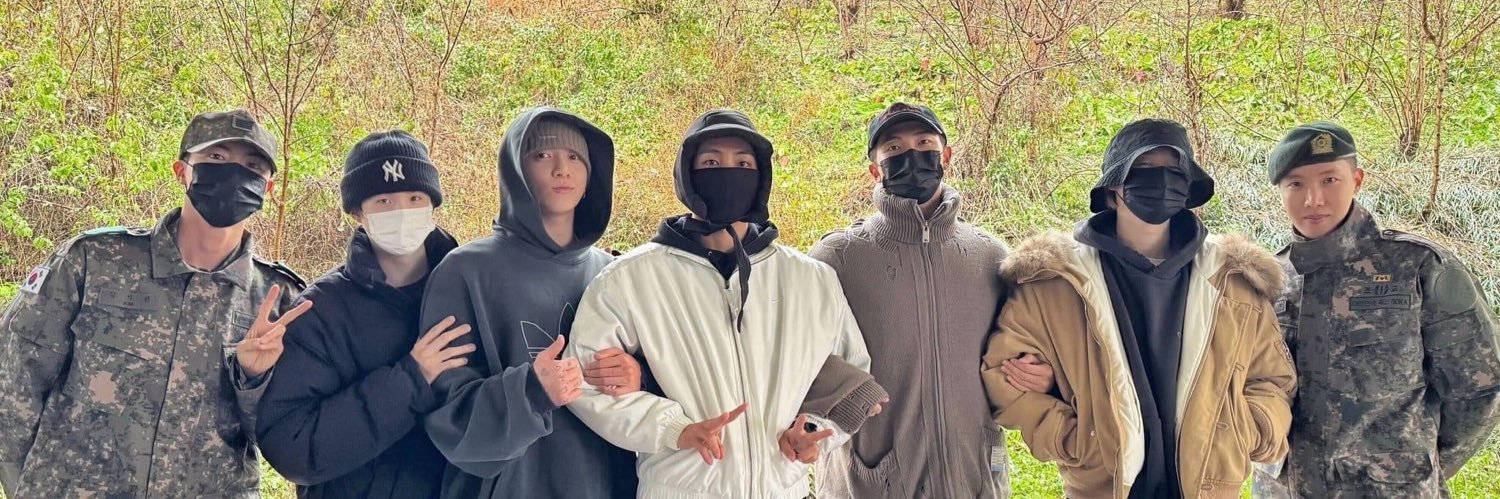 naphat_dt's profile banner image