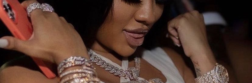 JulianaaFord's profile banner image