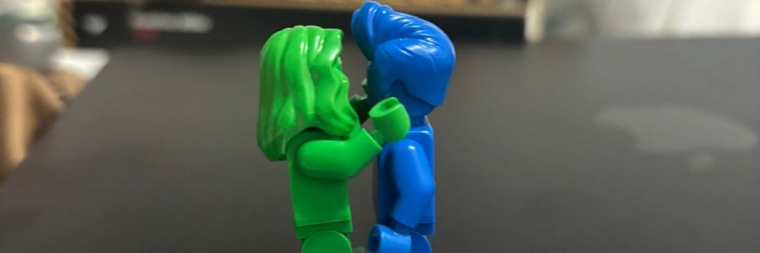 Bea 🐝🏁💙💚 ❤💛🧡🏳️‍🌈 banner