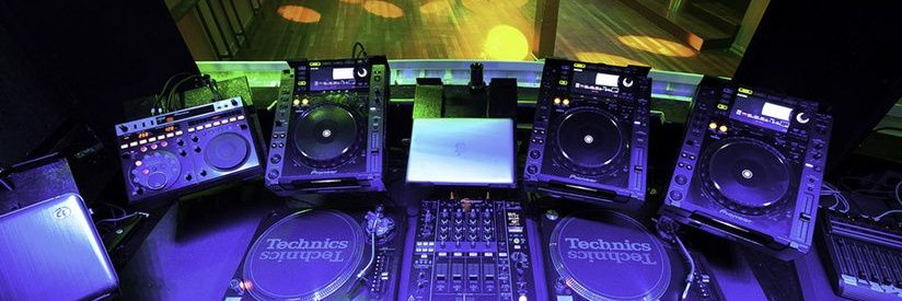 Techno Recommends banner