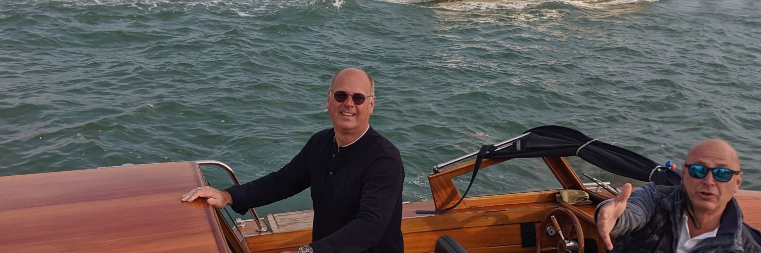 BobPbwright's profile banner image