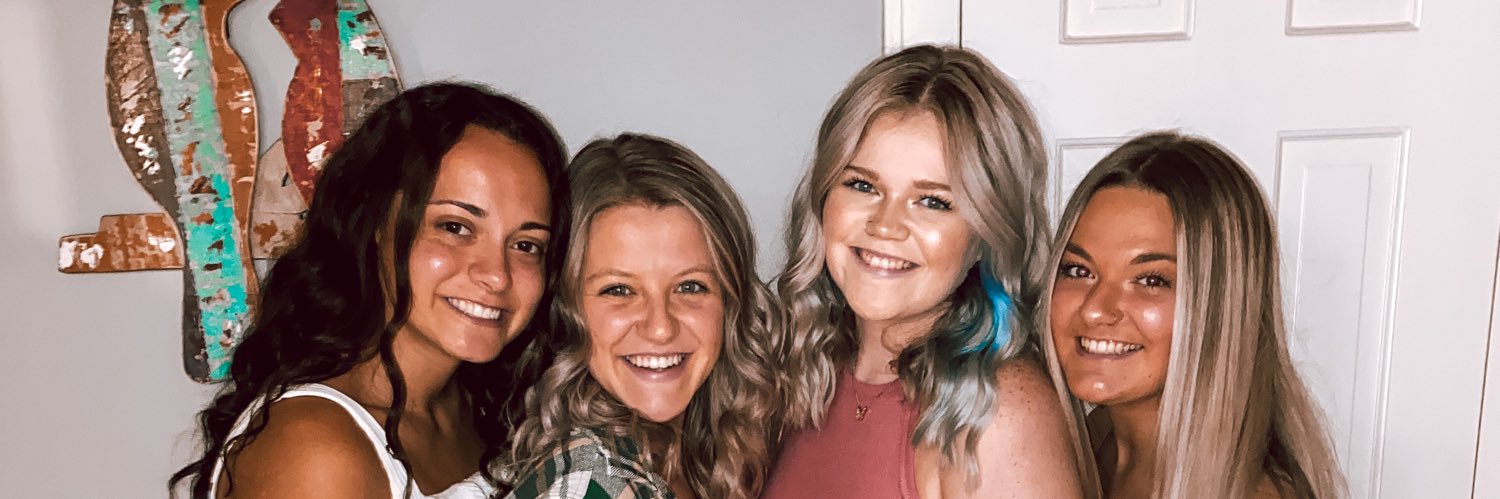 _laurabethh7's profile banner image