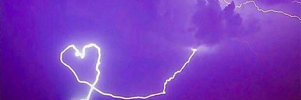 Chxrrie Profile Banner