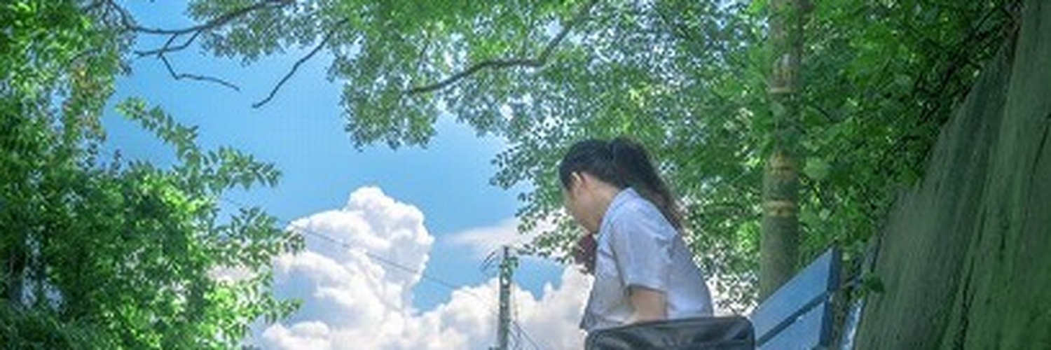 mondaymaniac's profile banner image