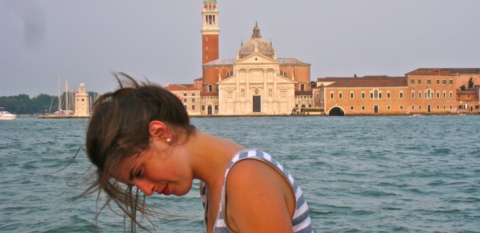 Cristinagcgi's profile banner image