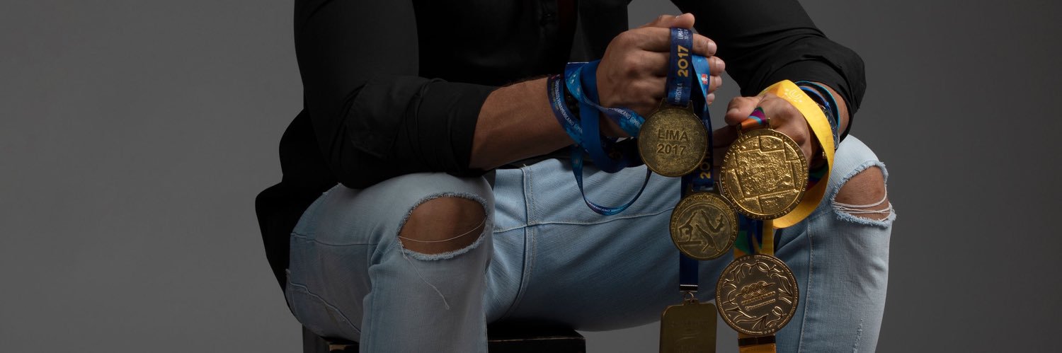 ninreyesof's profile banner image