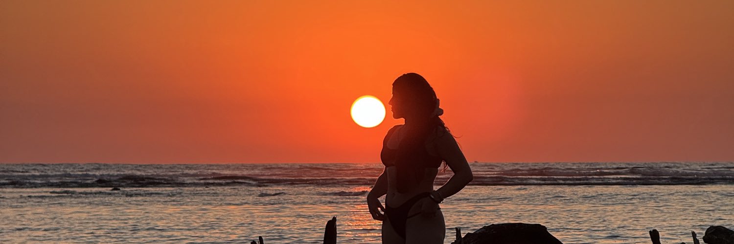 YurisaFlores's profile banner image