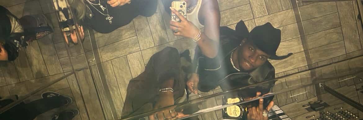 vrtst_'s profile banner image