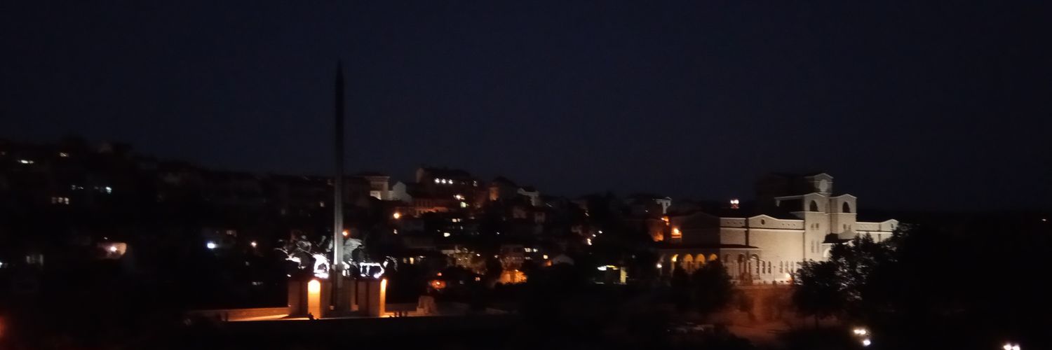 naatrua's profile banner image