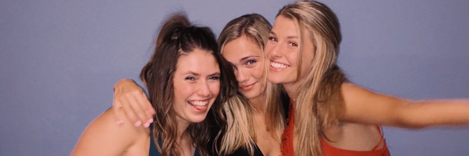 nikkishaw_'s profile banner image
