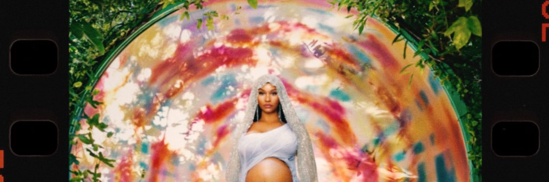 nickireallover's profile banner image