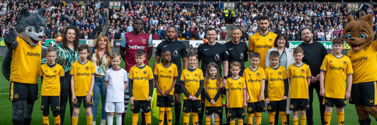 angiewwfc's profile banner image