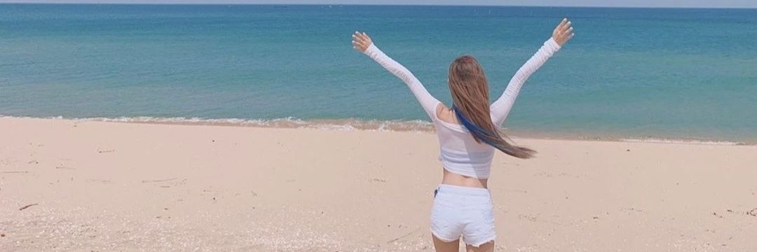 xtinesone's profile banner image