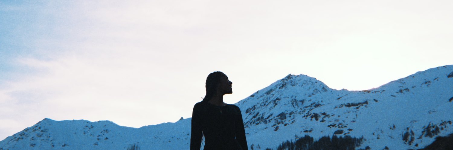 moonggrl's profile banner image