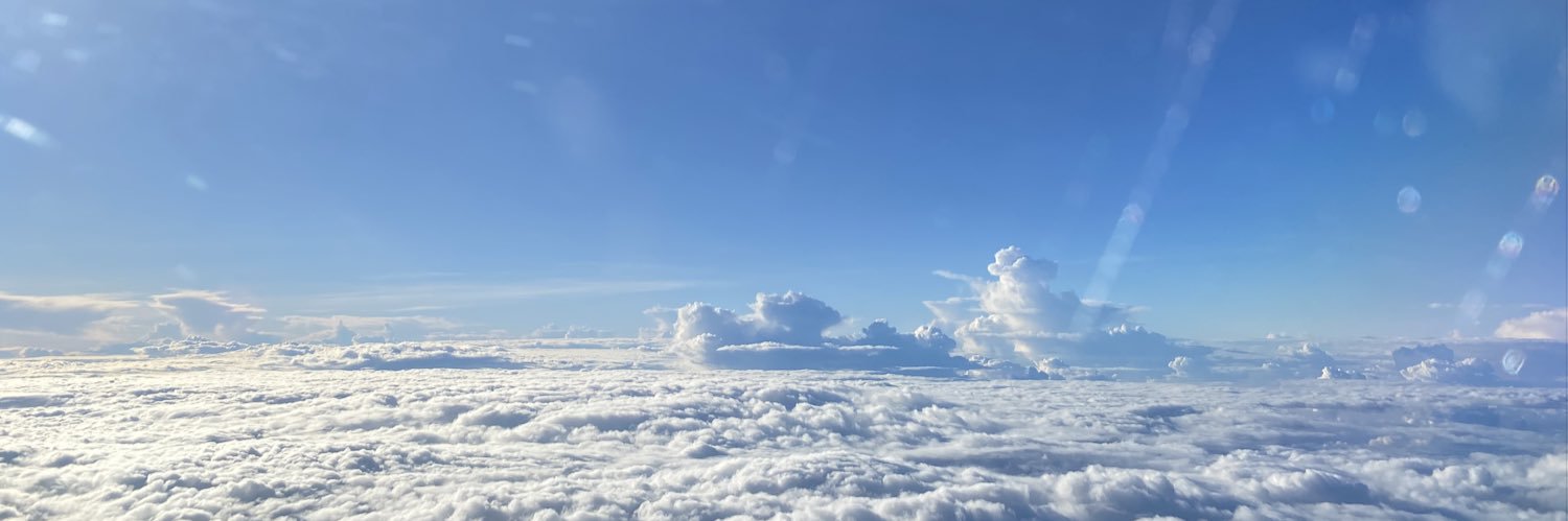 KooEllE's profile banner image