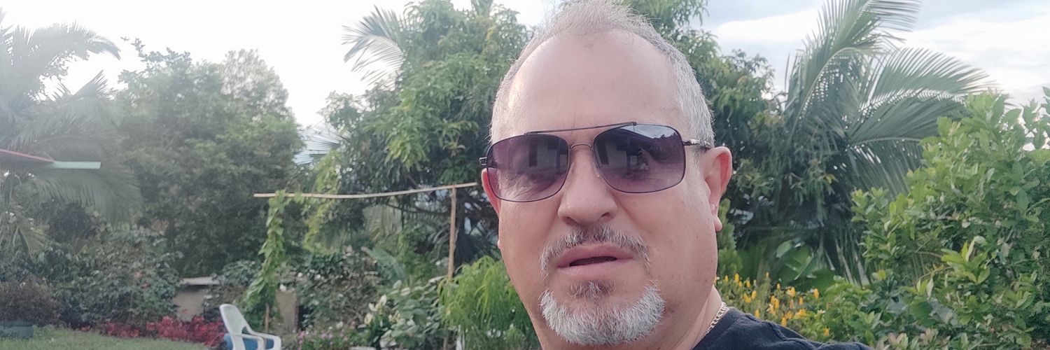 rcastemedi's profile banner image