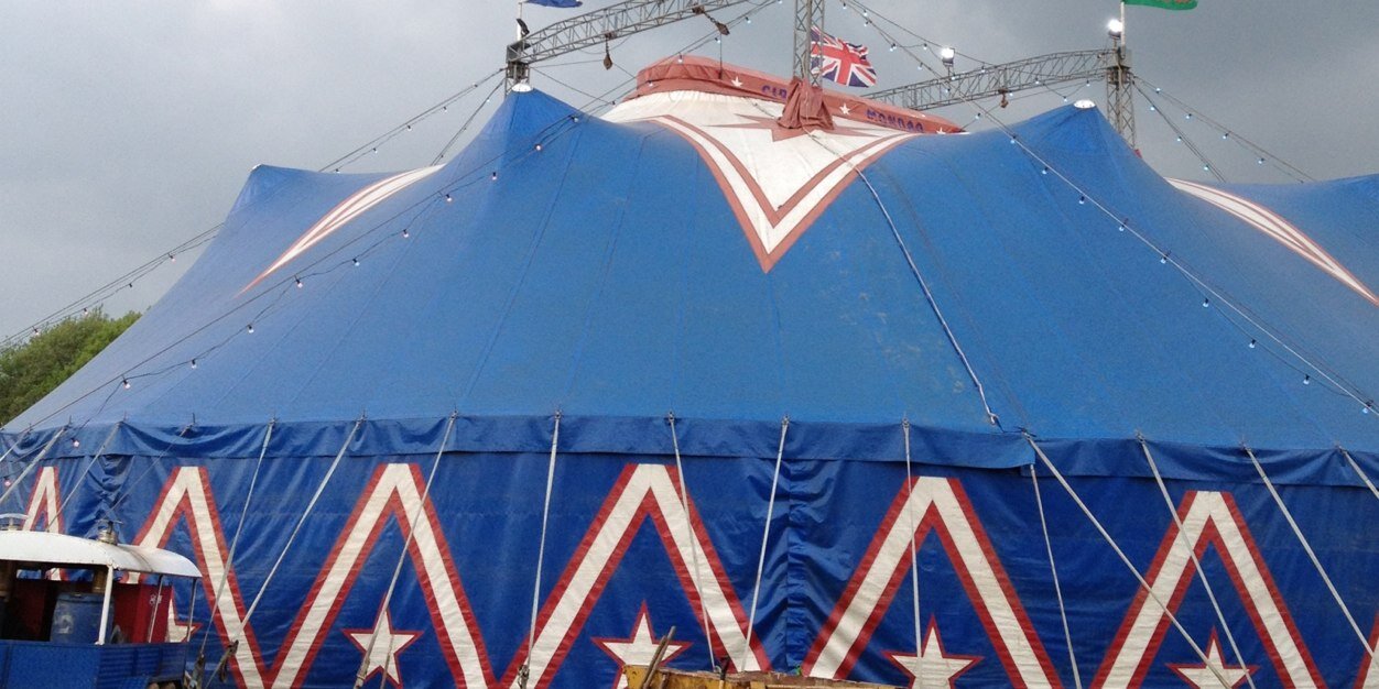 mondaocircus's profile banner image