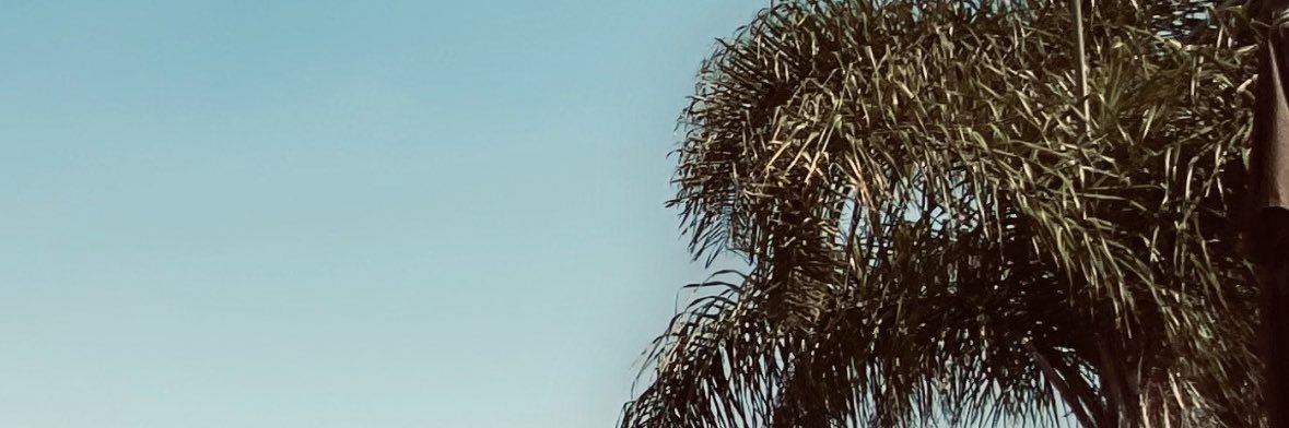 1byronnn's profile banner image