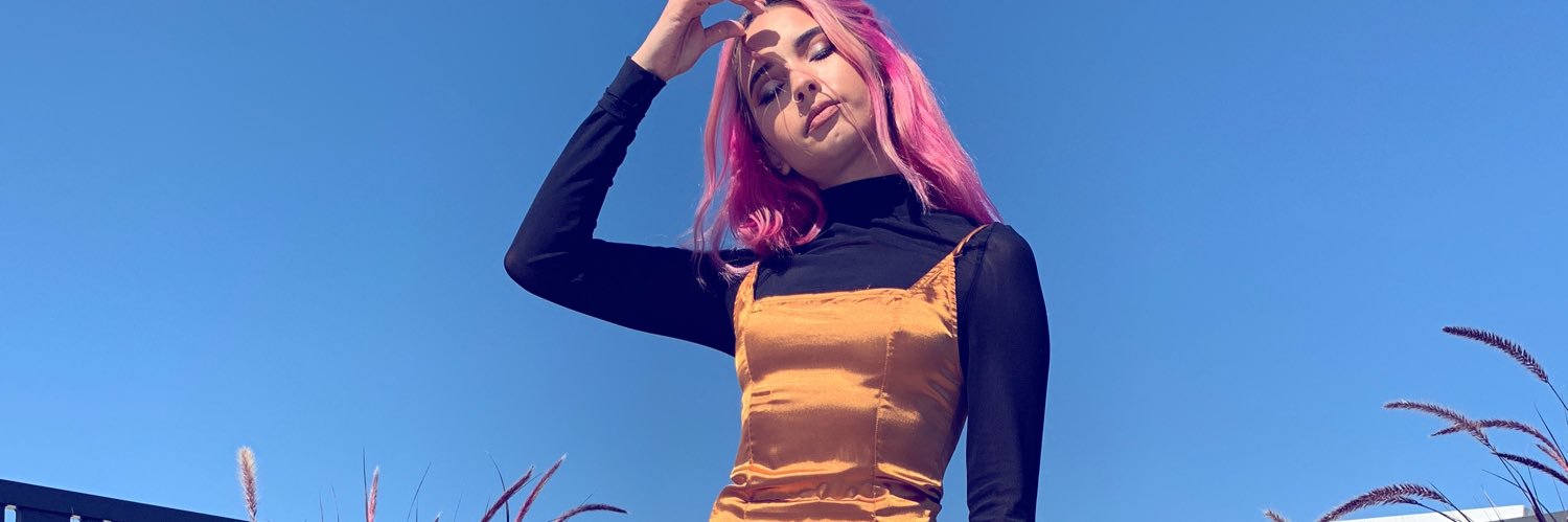 Laura Sanchez Makeup banner