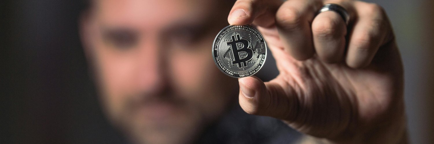 EasyCryptoGuru's profile banner image