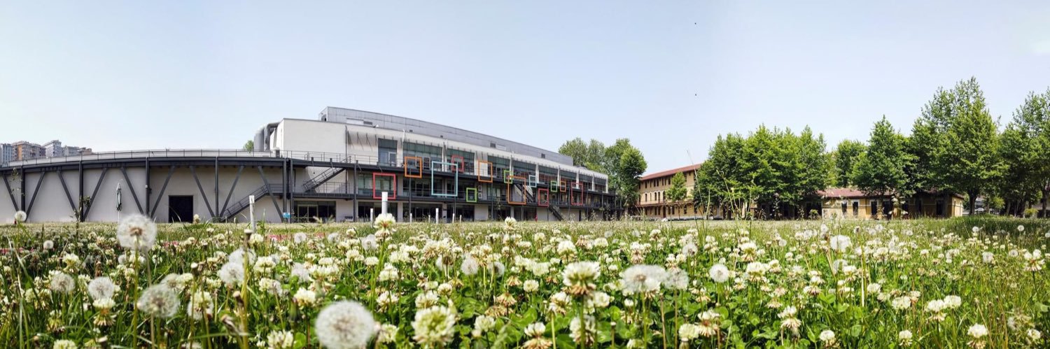 İstanbul Bilgi Üniversitesi's banner