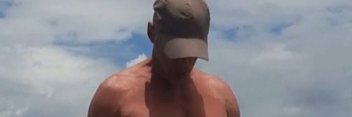 MANTOPBOTTON's profile banner image