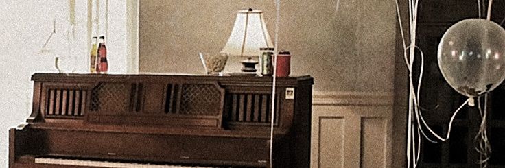 °° banner