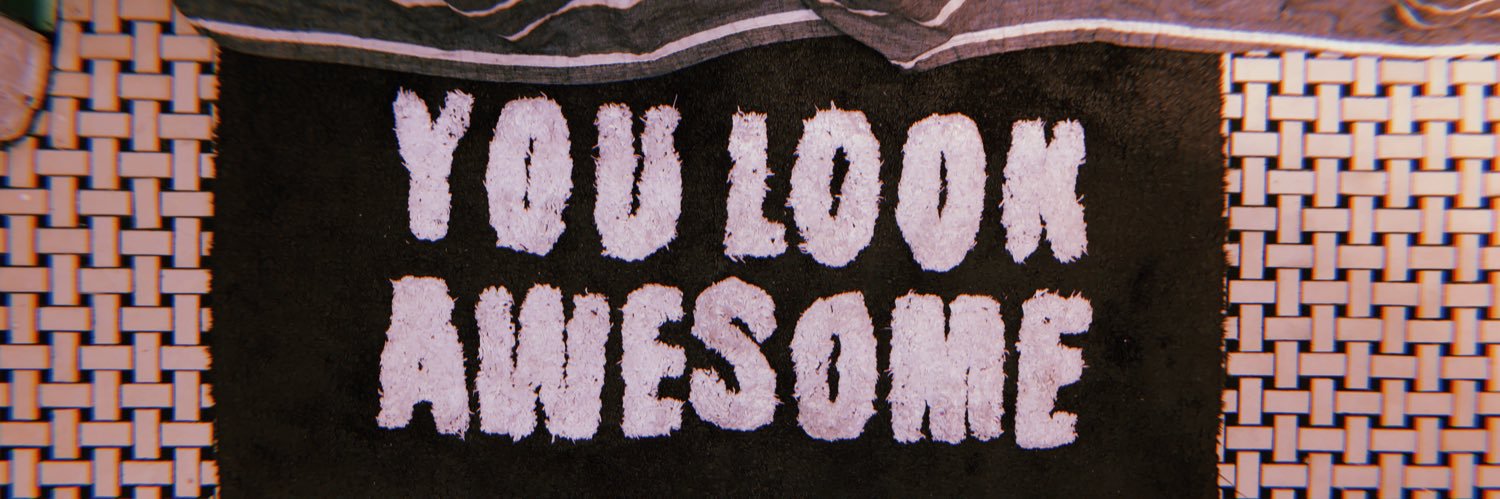 lindscombs's profile banner image