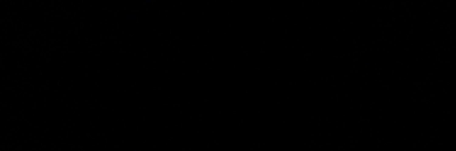 laur_winnie's profile banner image