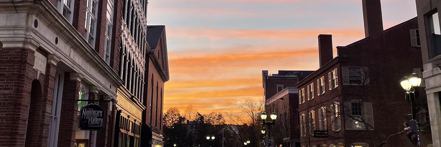 aMoraMoney's profile banner image
