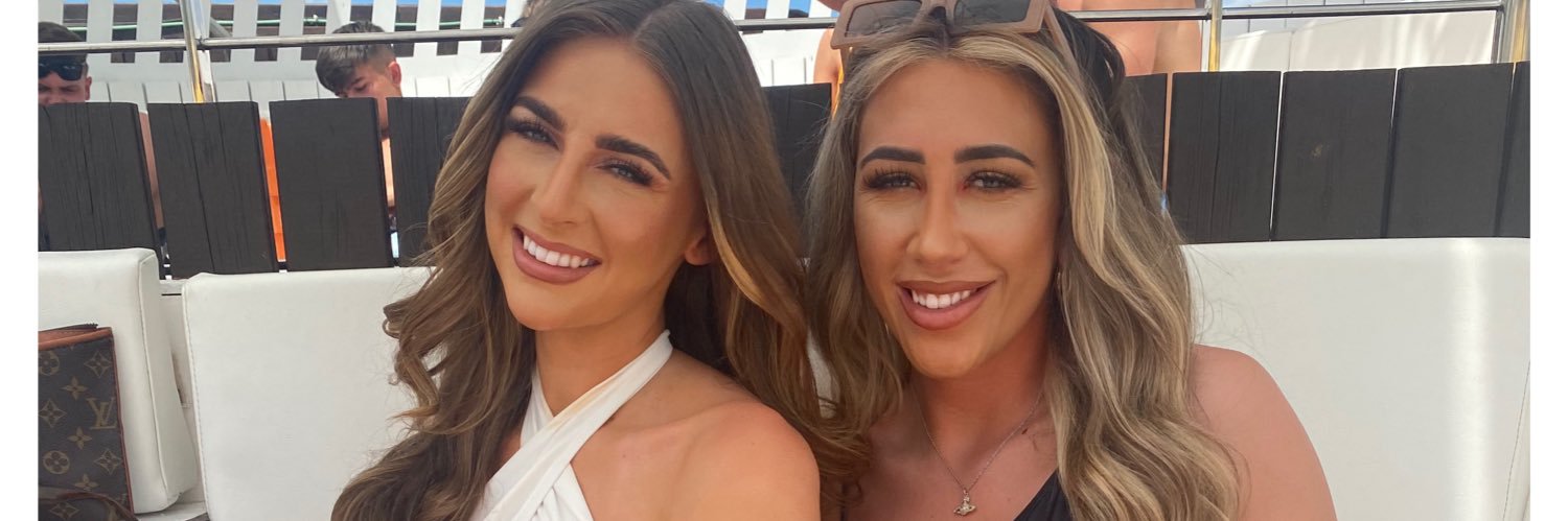 leahmartinn's profile banner image