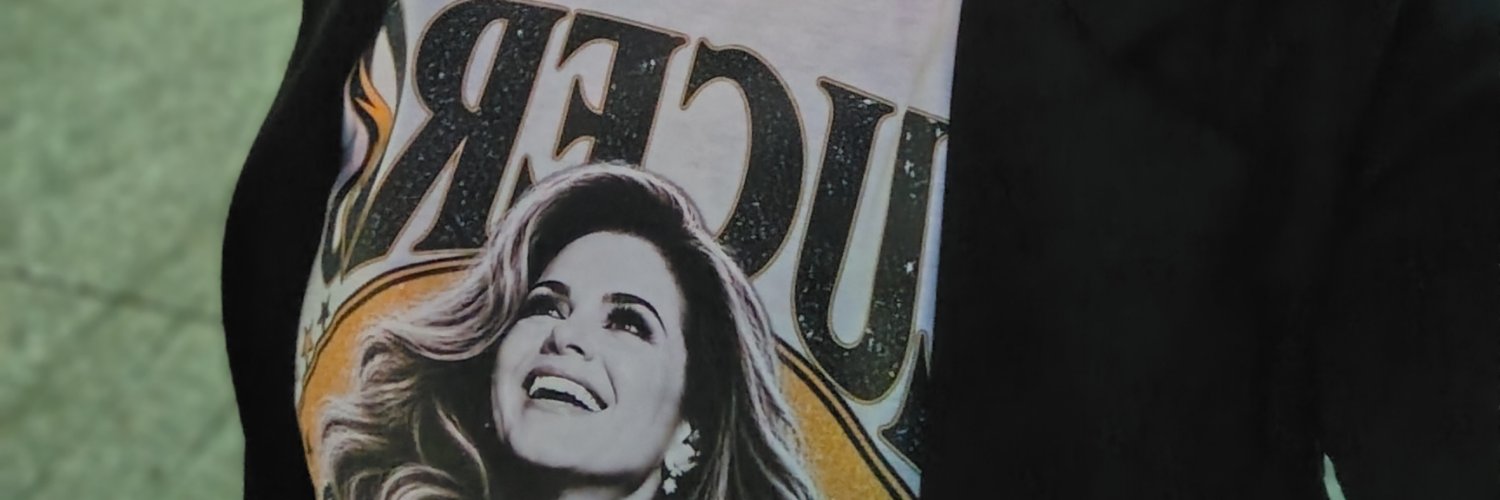 lucerinaanonima's profile banner image