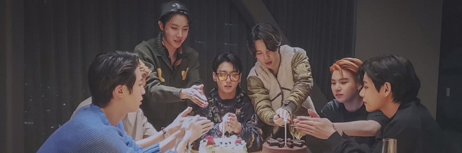 monincherie's profile banner image